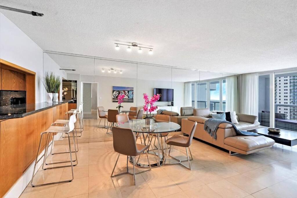 Endless Summer! Incredible Water Views Apartamento *